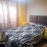 Tei, Parcul Circului de Stat vanzare apartament 4 camere decomandat